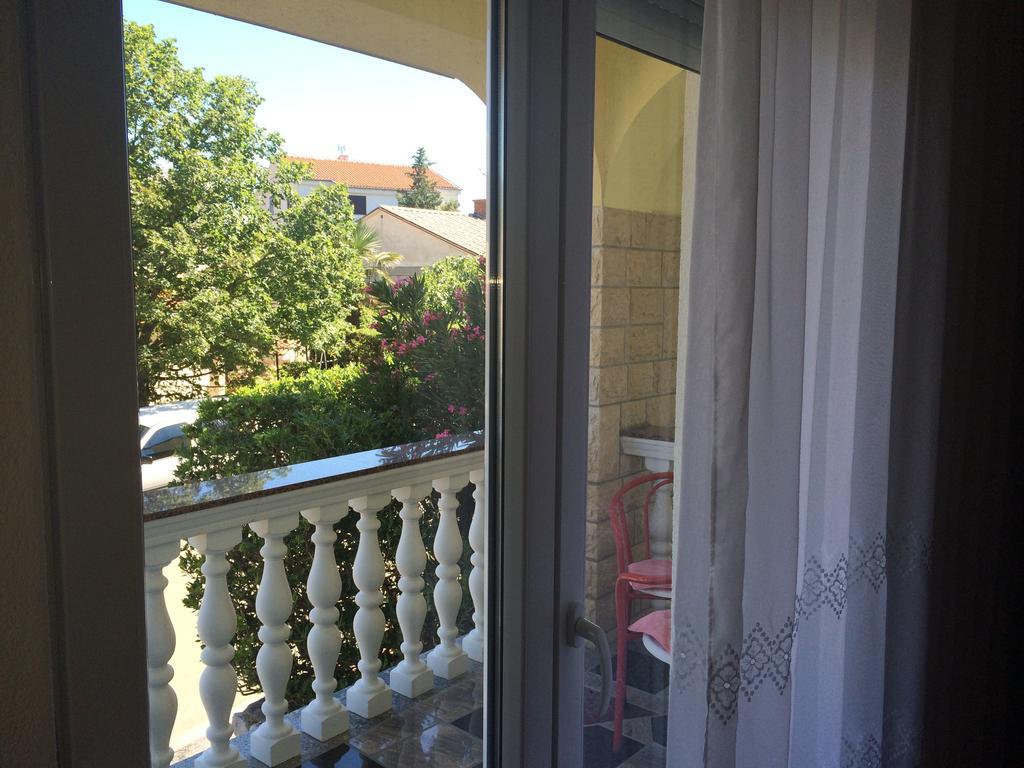 Apartment Kolundzic Novi Vinodolski Room photo