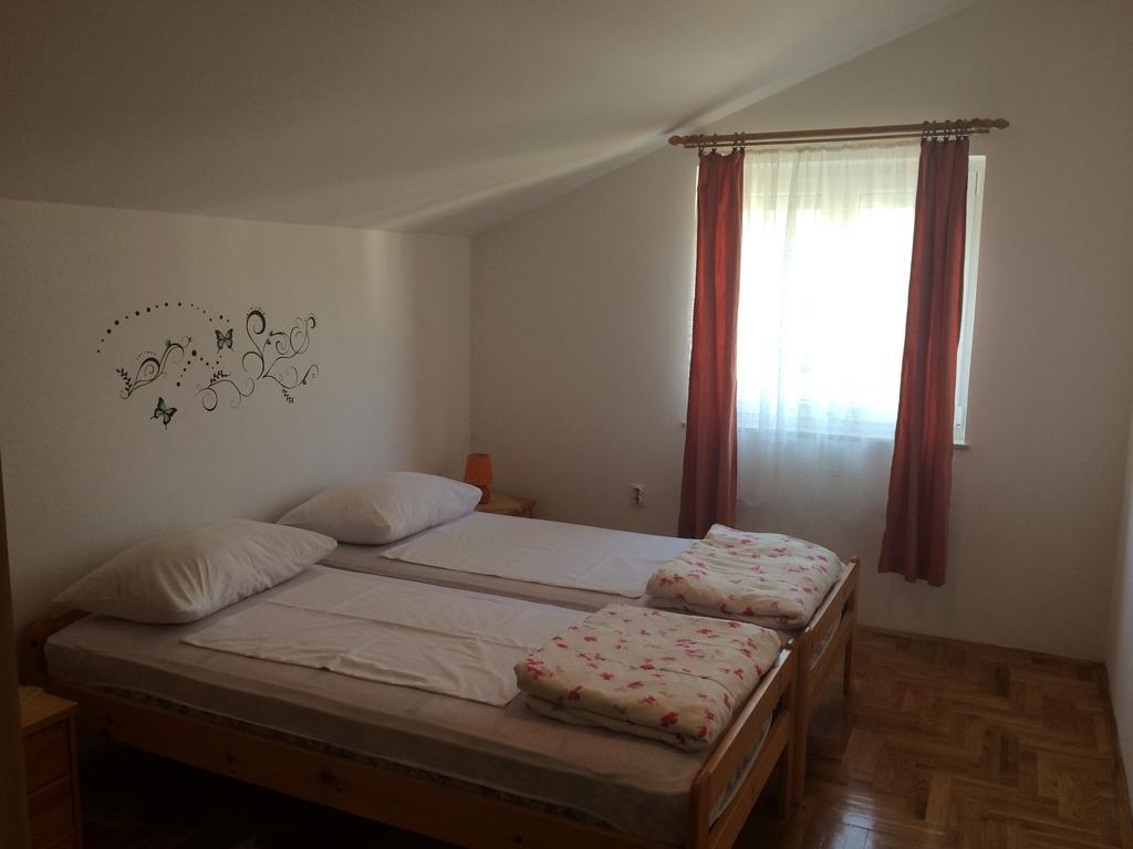 Apartment Kolundzic Novi Vinodolski Room photo