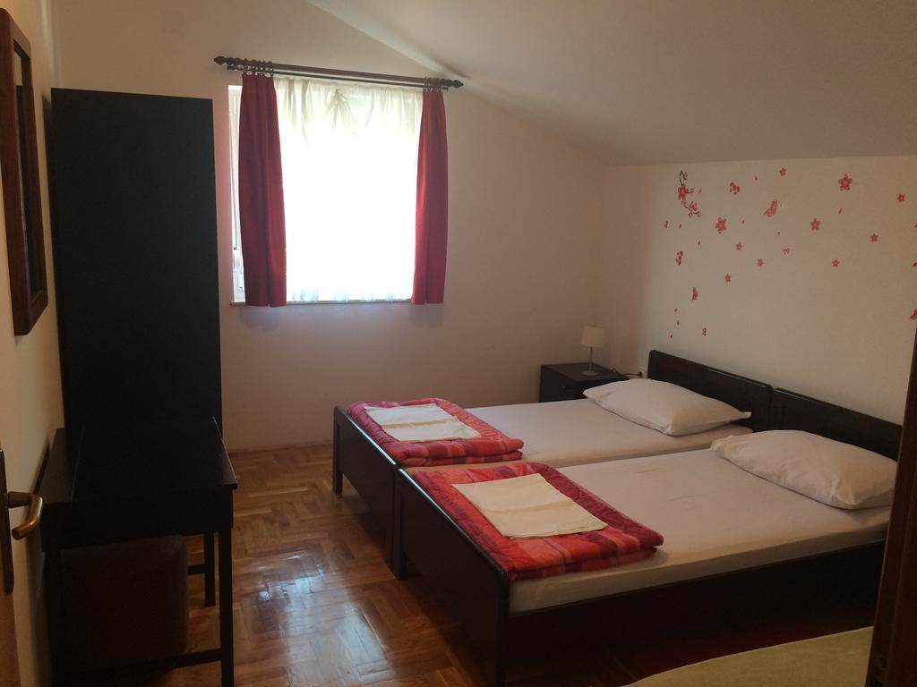 Apartment Kolundzic Novi Vinodolski Room photo