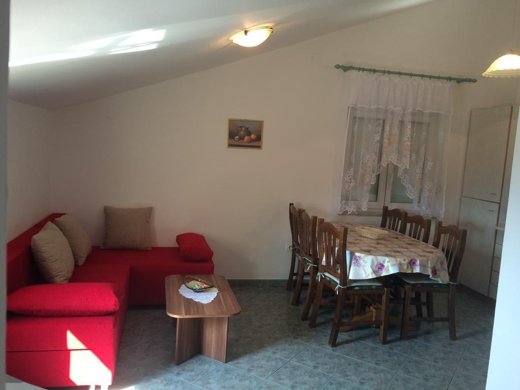 Apartment Kolundzic Novi Vinodolski Room photo