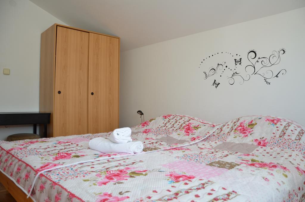 Apartment Kolundzic Novi Vinodolski Exterior photo